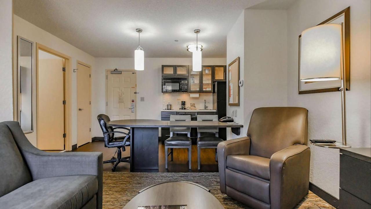 Sonesta Simply Suites Oklahoma City Airport Exterior foto
