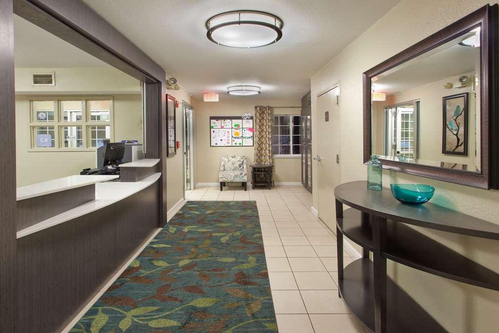 Sonesta Simply Suites Oklahoma City Airport Interior foto